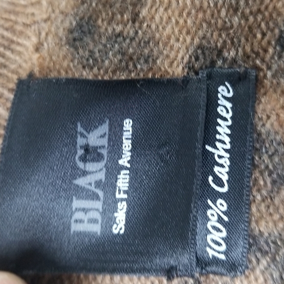 CASHMERE CARDIGAN BY SAKS FIFTH AVENUE IN ANIMAL PRINT SIZE MEDIUM - Picture 6 of 8